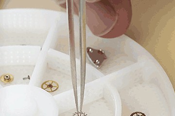 南京欧米茄手表官方售后擦油