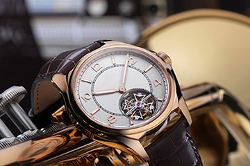 南京欧米茄手表为什么一天不戴就停了